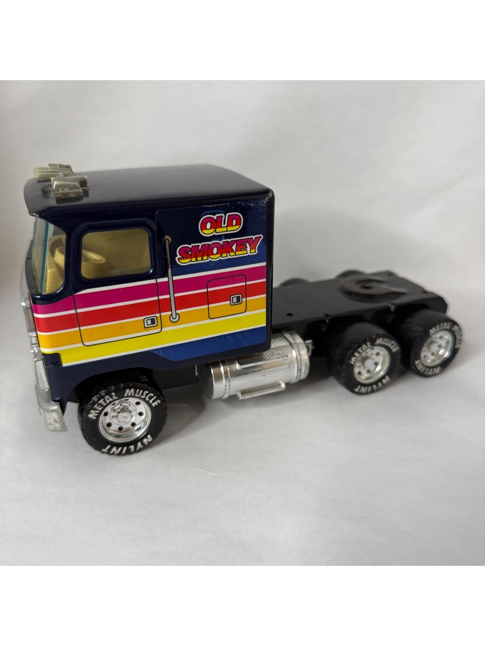 VTGE 1988 Nylint Old Smokey Iron Horse Express Cabover Semi Truck Pressed Steel